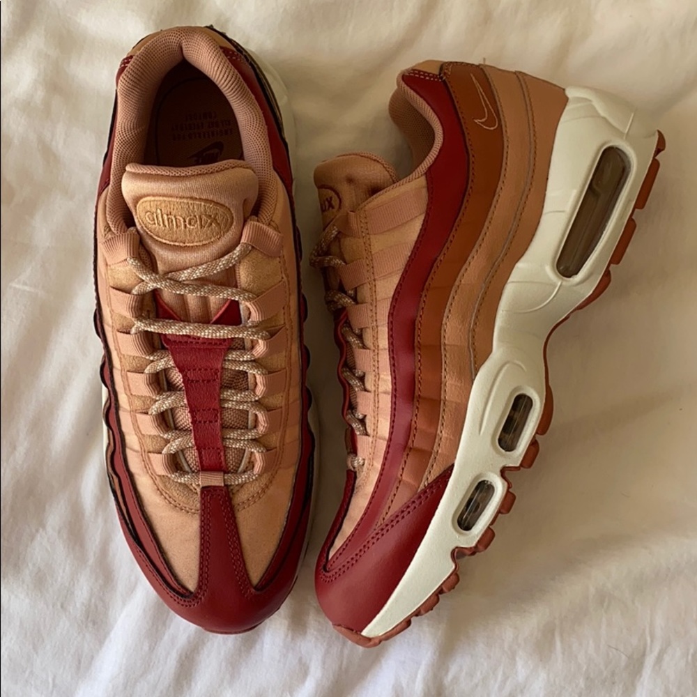 NWT Nike Air Max 95 peach - Picture 4 of 8